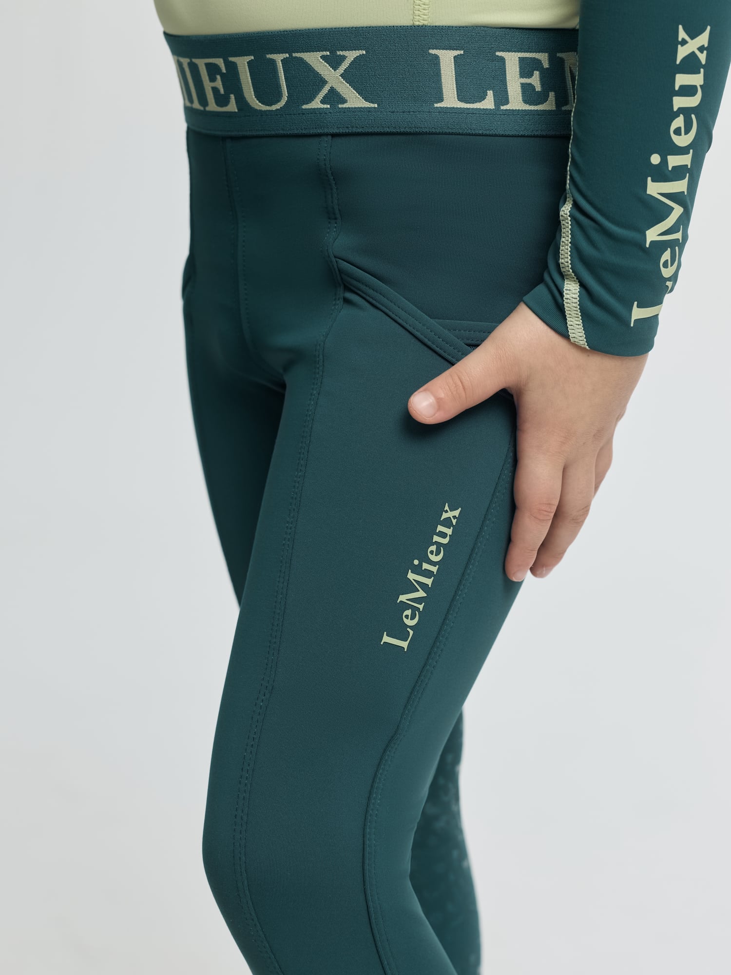 LeMieux Mini Pull On Breech - Jungle image 4