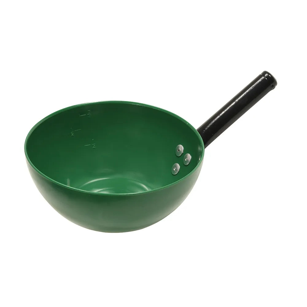 Stubbs Plastic Feed Scoop - Green